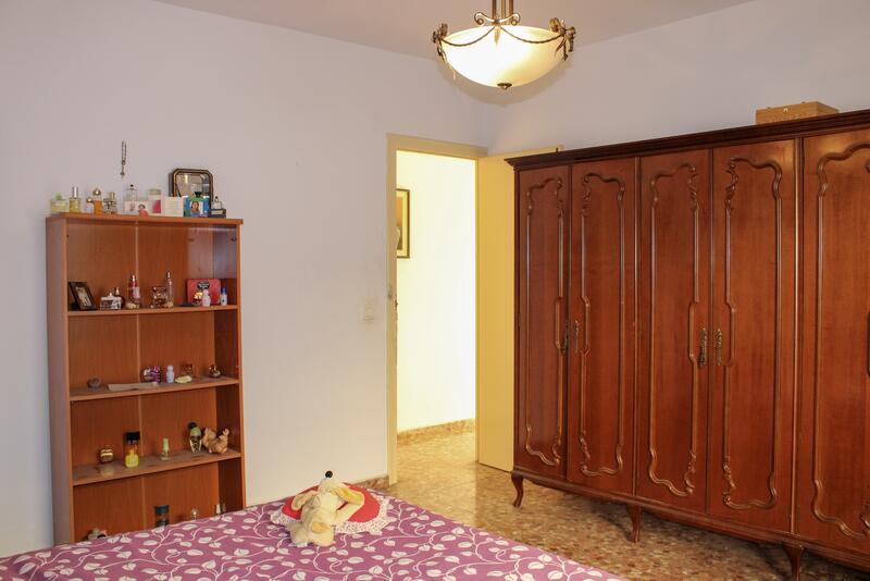 4 bedroom Apartment for sale