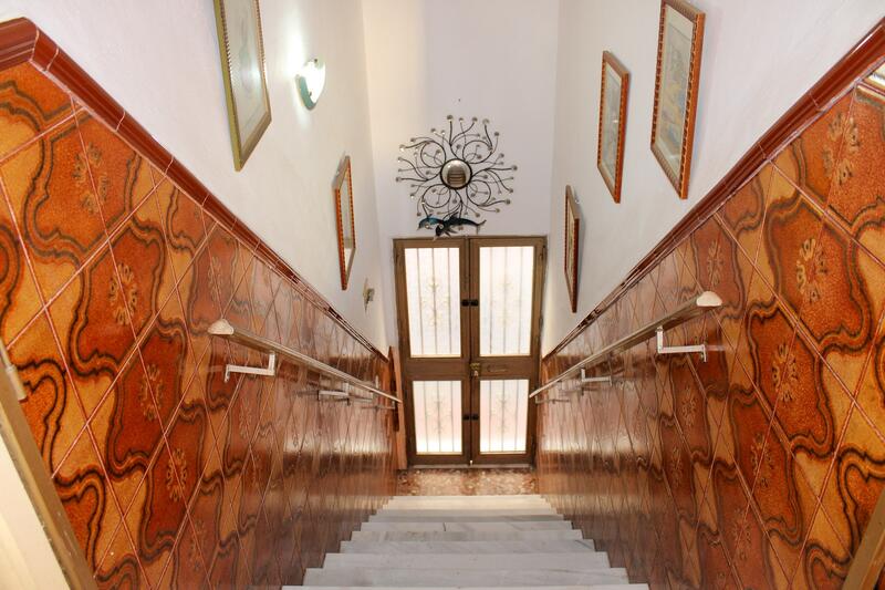 4 bedroom Apartment for sale