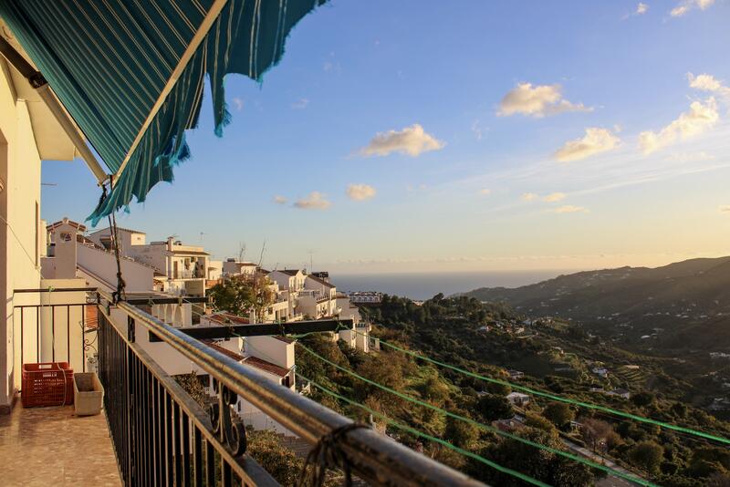 4 bedroom Apartment for sale