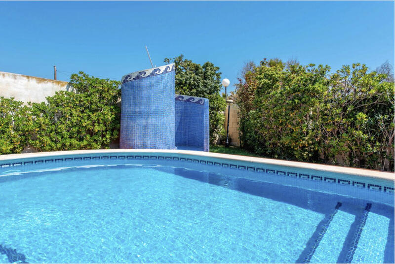 6 bedroom Villa for sale