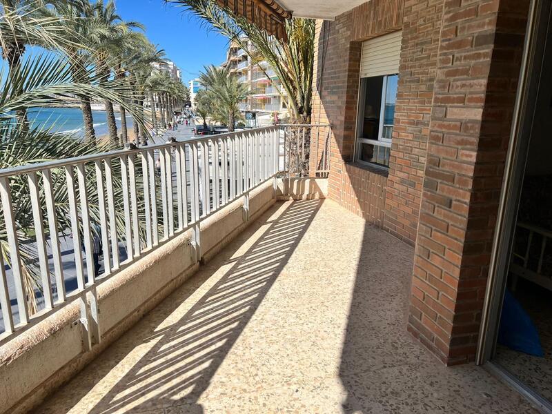 Apartamento en venta en Torrevieja, Alicante