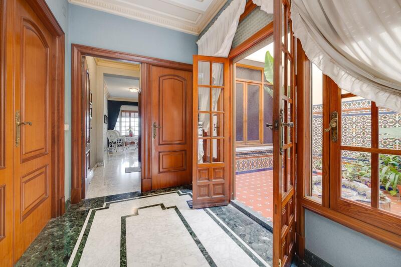 12 Cuarto Local Comercial en venta