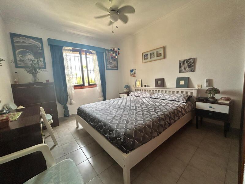 2 Cuarto Villa en venta