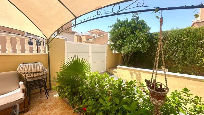 6 Cuarto Adosado en venta