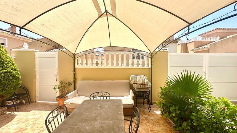6 Cuarto Adosado en venta
