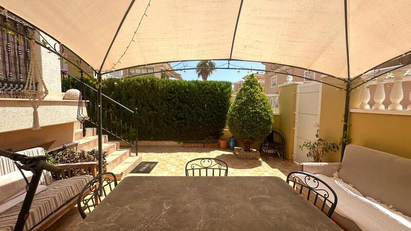 6 Cuarto Adosado en venta