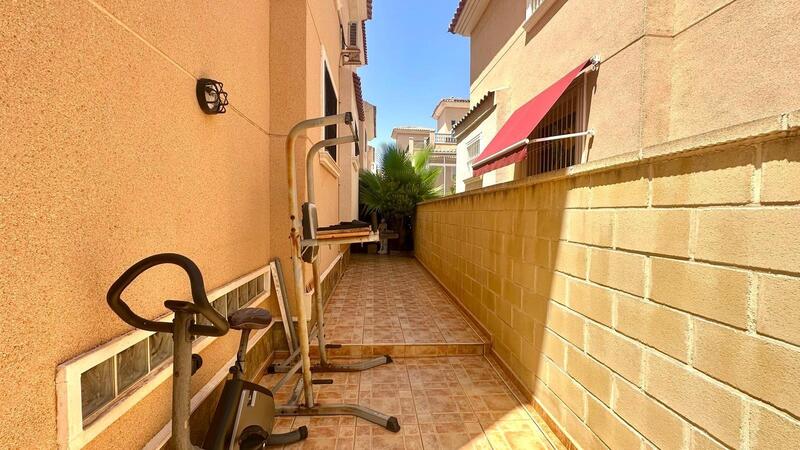 6 Cuarto Adosado en venta