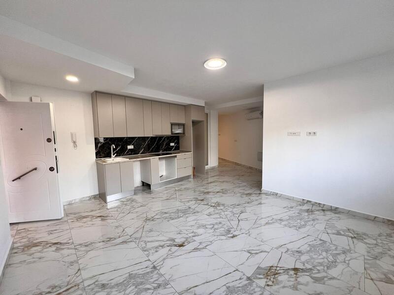 1 slaapkamer Appartement Te koop