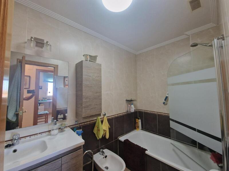 3 bedroom Apartment for sale