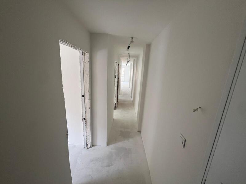 4 slaapkamer Appartement Te koop