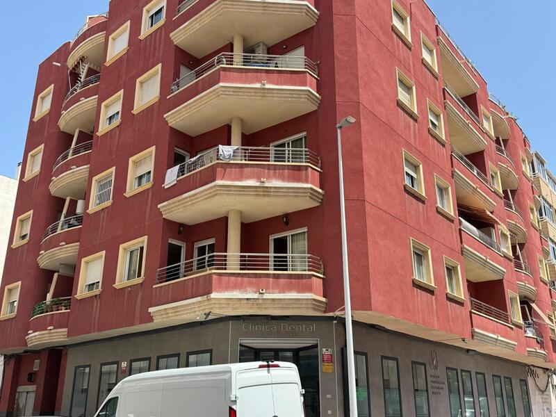 Apartamento en venta en Torrevieja, Alicante