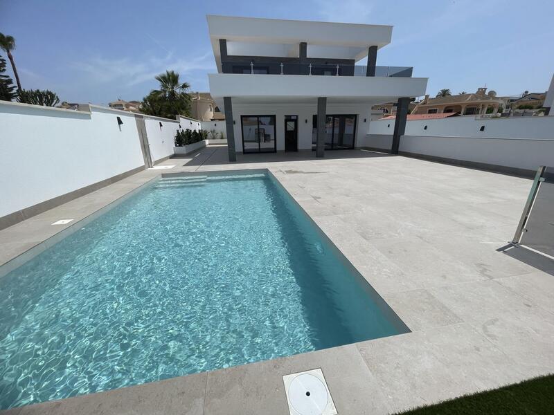 3 slaapkamer Villa Te koop