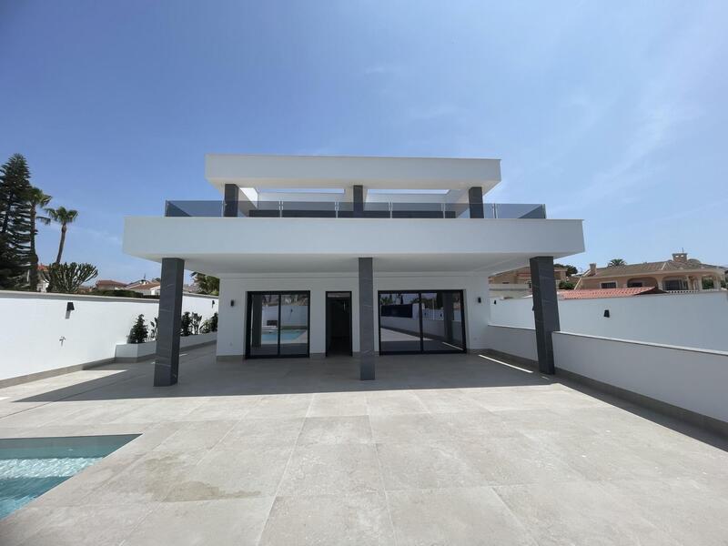 3 slaapkamer Villa Te koop