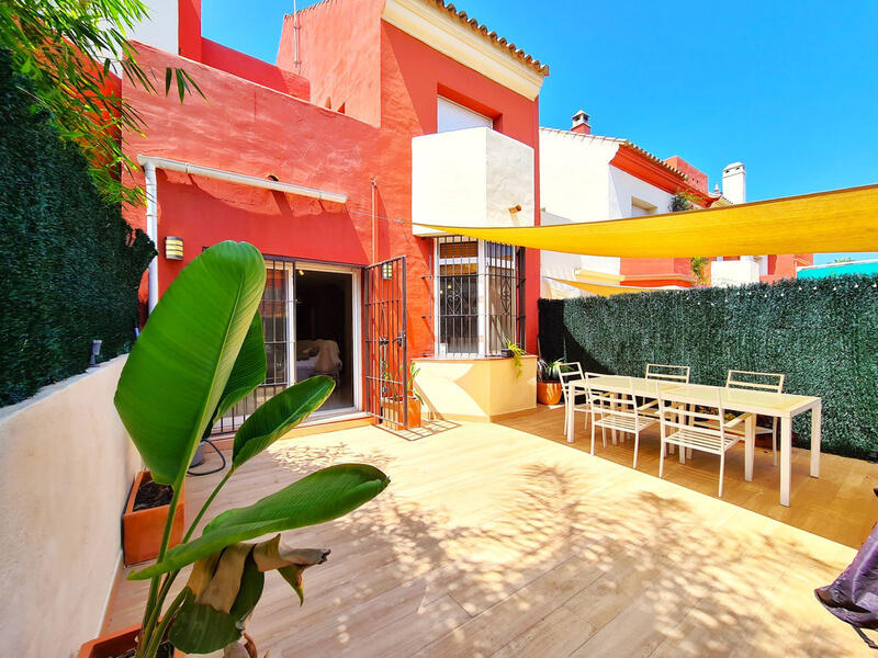 Byhus til salg i Estepona, Málaga