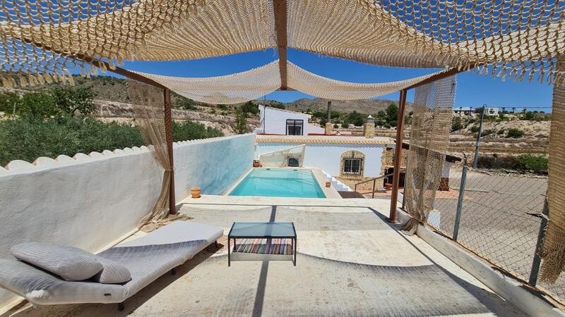 Villa til salgs i La Romana, Alicante