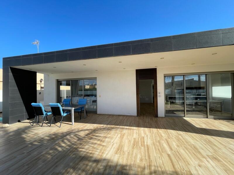 6 Cuarto Villa en venta