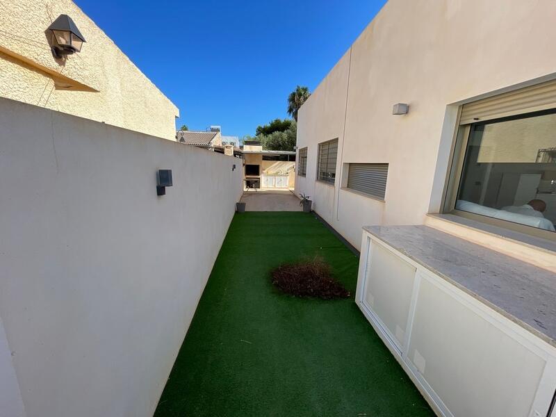 6 Cuarto Villa en venta