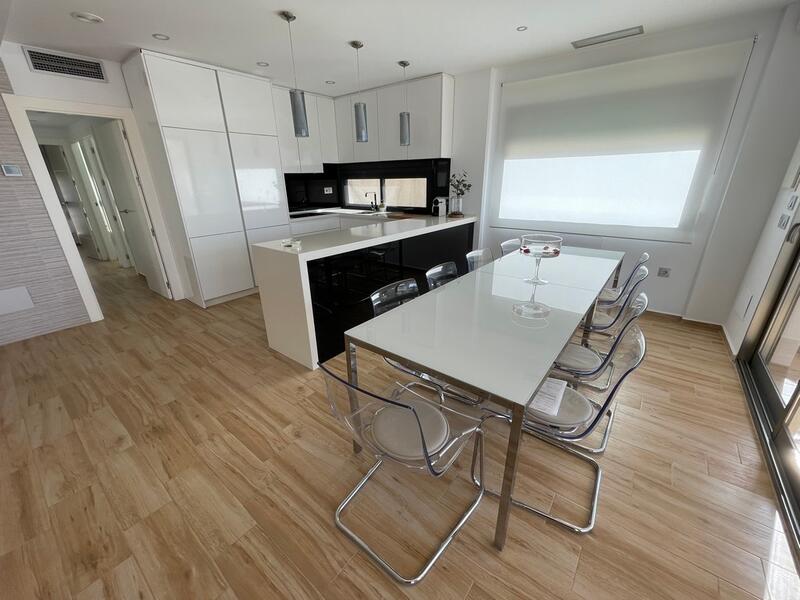 6 Cuarto Villa en venta