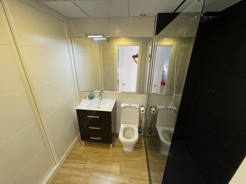 6 Cuarto Villa en venta