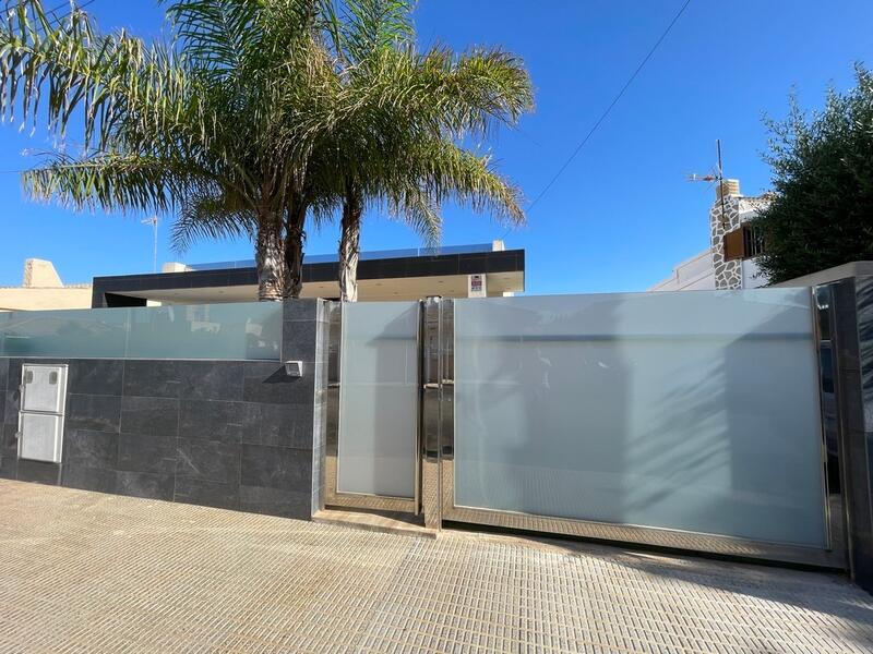 6 Cuarto Villa en venta