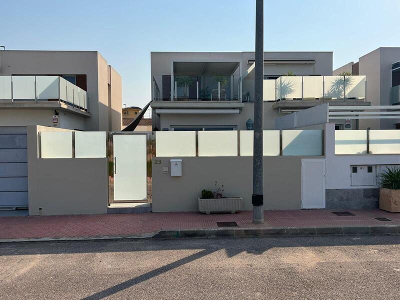 3 slaapkamer Villa Te koop