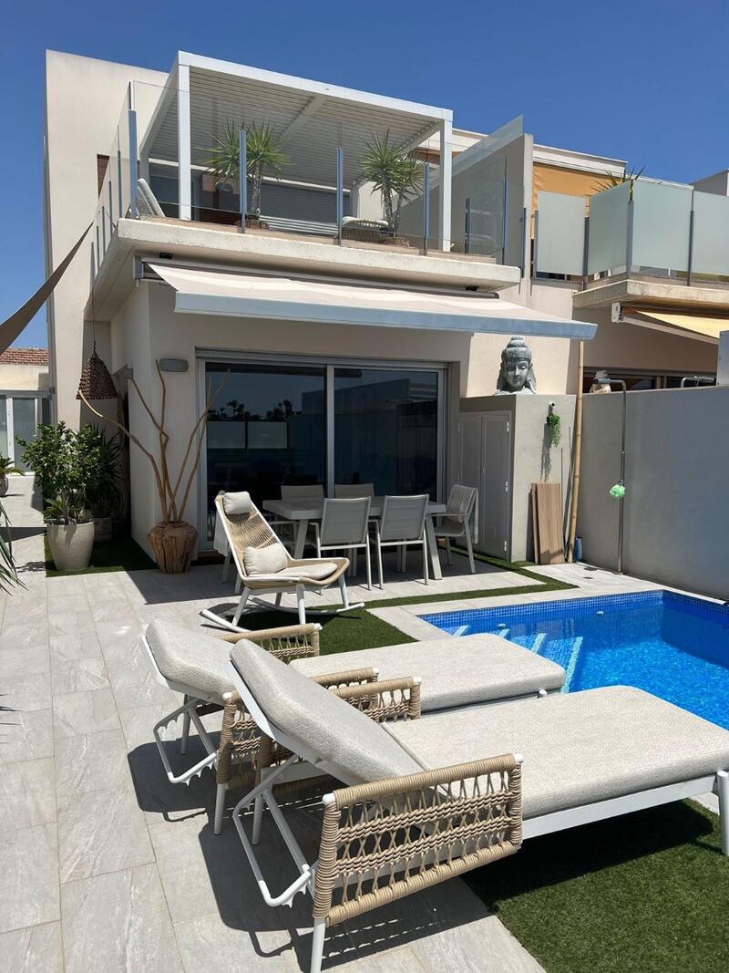 3 slaapkamer Villa Te koop