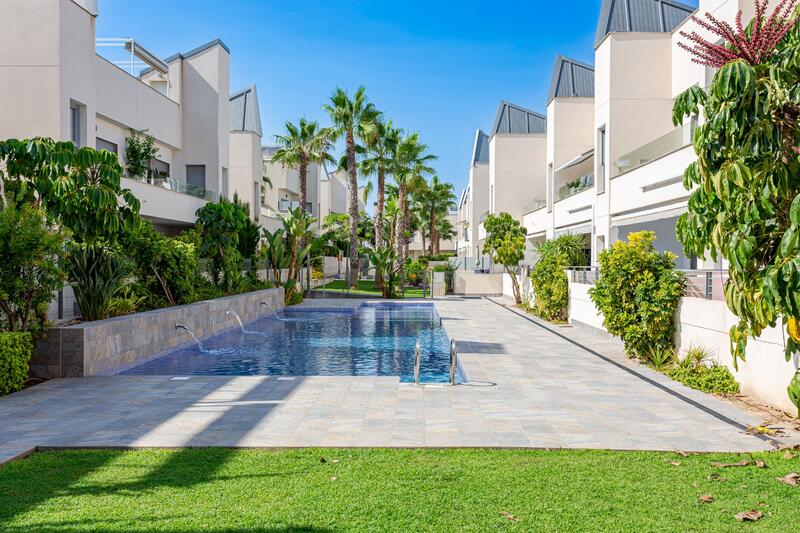 Lägenhet till salu i Torrevieja, Alicante