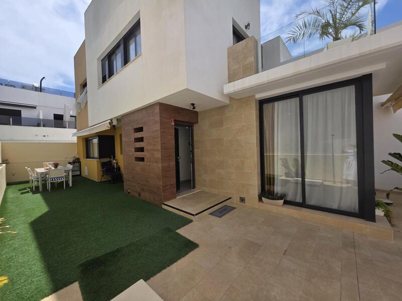 3 Cuarto Casa de Campo en venta