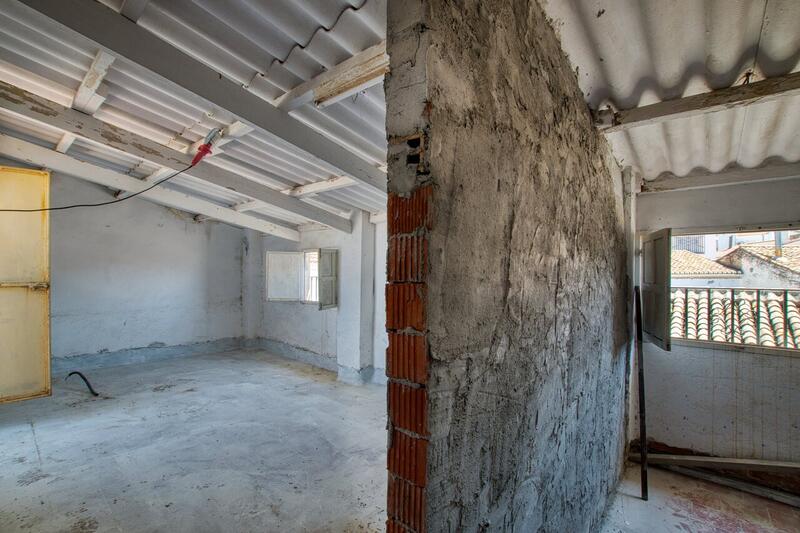 4 Schlafzimmer Stadthaus zu verkaufen