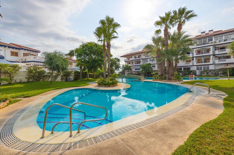 Apartamento en venta en Torrevieja, Alicante
