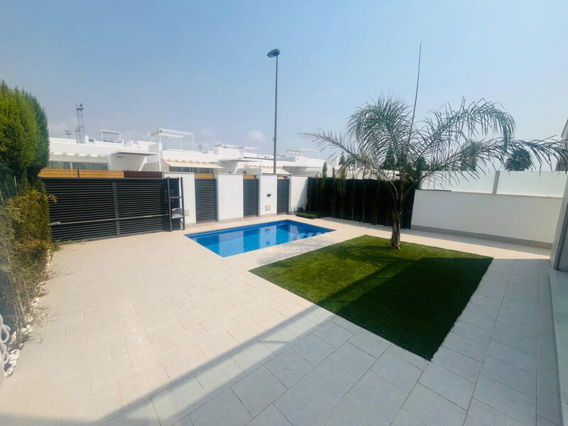 3 Cuarto Villa en venta