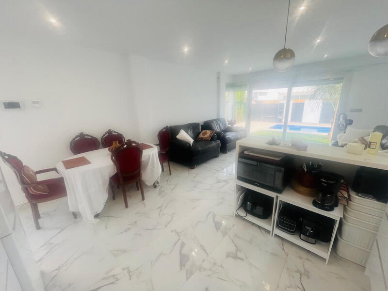3 Cuarto Villa en venta
