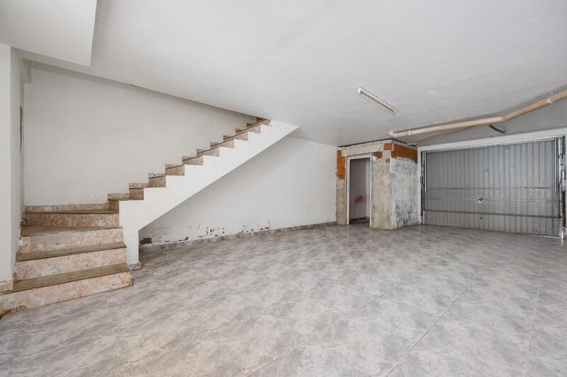 3 bedroom Townhouse for sale