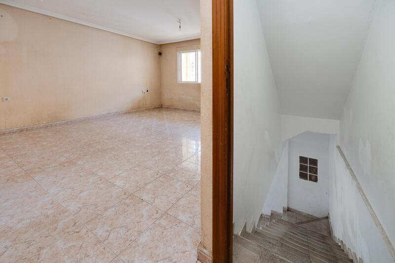 3 bedroom Townhouse for sale