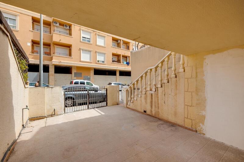 3 bedroom Townhouse for sale