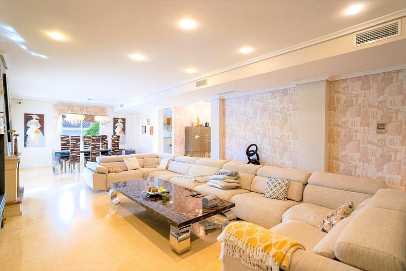 5 Schlafzimmer Villa zu verkaufen