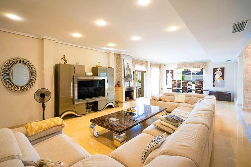 5 Schlafzimmer Villa zu verkaufen