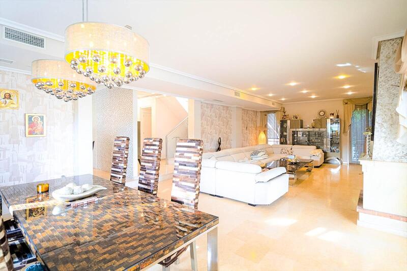 5 Schlafzimmer Villa zu verkaufen