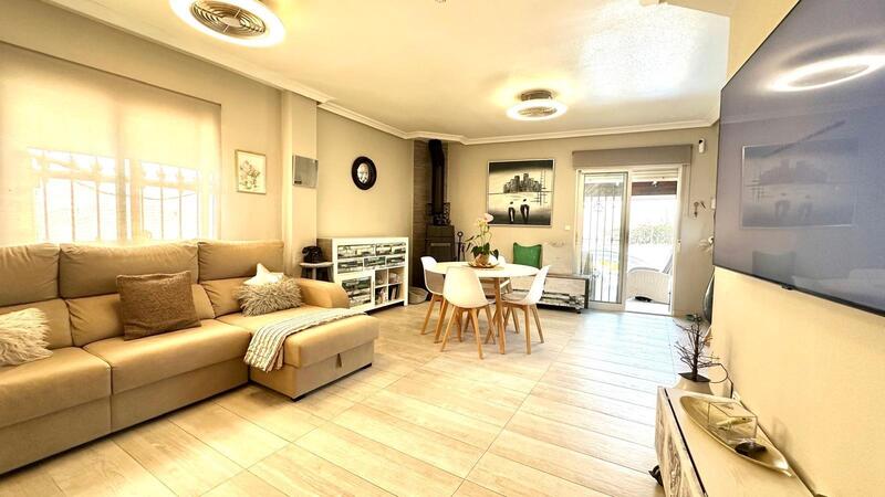 4 Cuarto Villa en venta