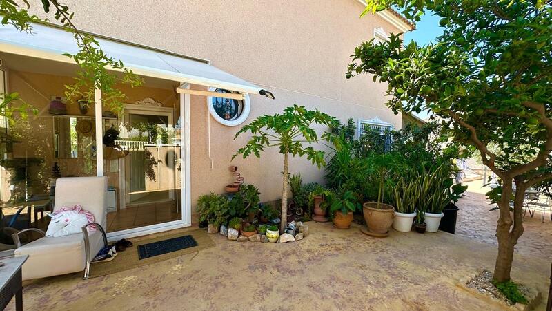 4 Cuarto Villa en venta