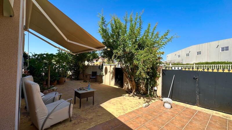 4 Cuarto Villa en venta