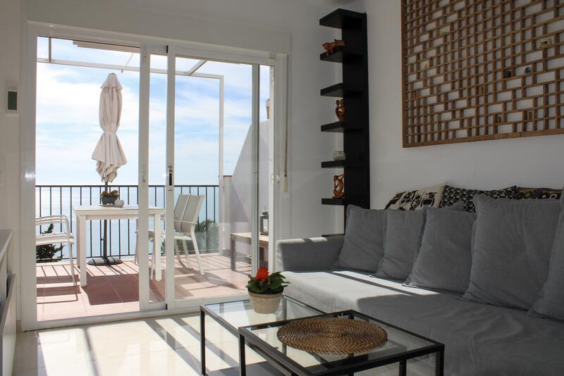 2 bedroom Townhouse for sale