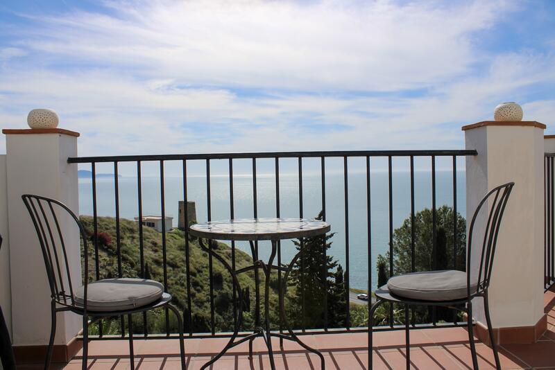 2 bedroom Townhouse for sale