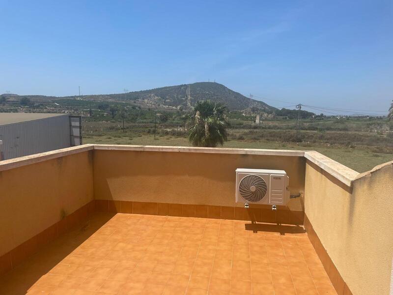 3 bedroom Townhouse for sale