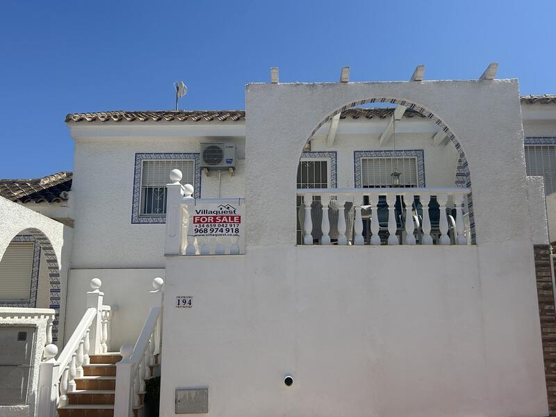 2 bedroom Townhouse for sale