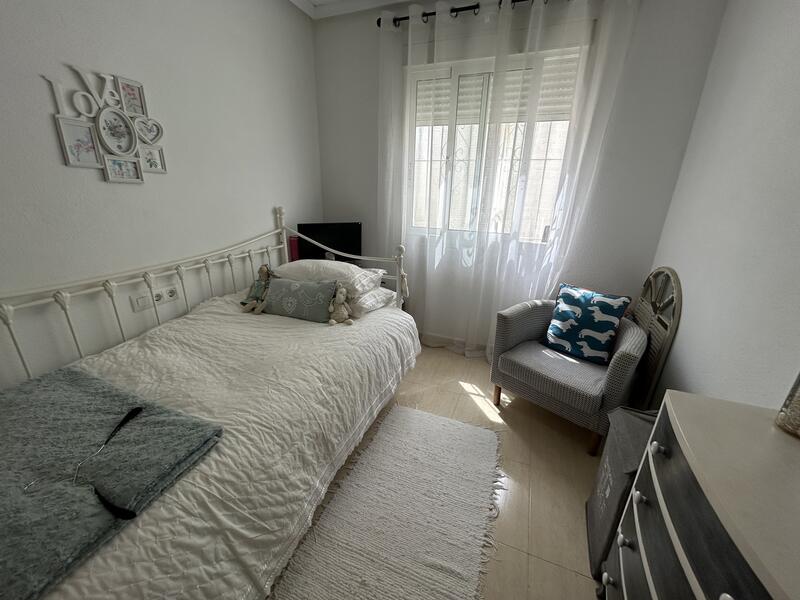2 bedroom Townhouse for sale