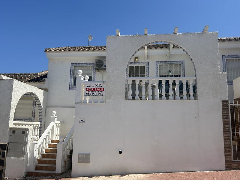 2 bedroom Townhouse for sale