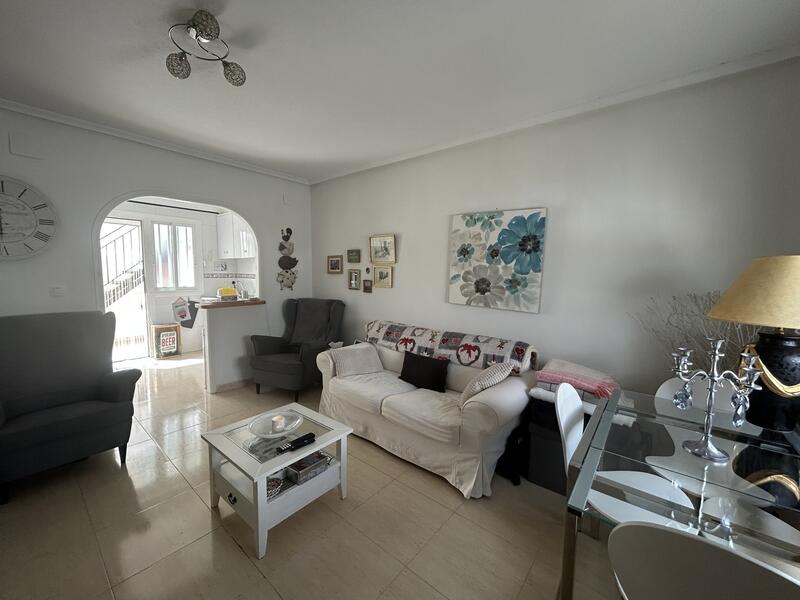 2 bedroom Townhouse for sale