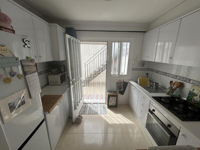 2 bedroom Townhouse for sale