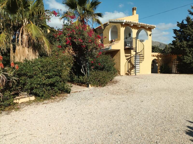 3 bedroom Country House for sale